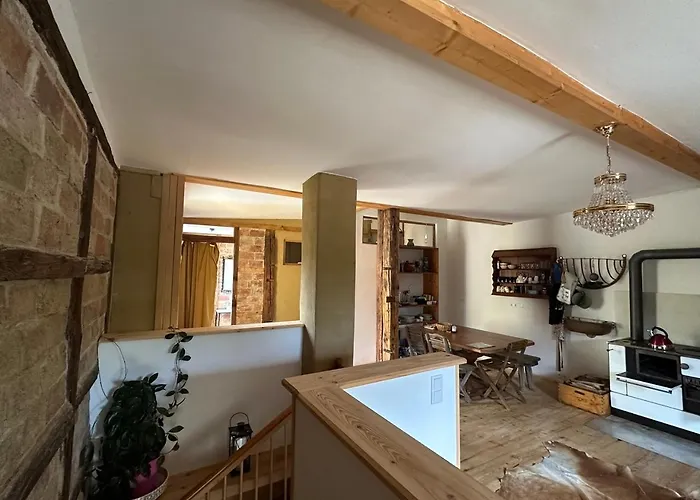Apartman Geraeumiger Wohnkueche Am Stadtrand Mit Holzofen *
