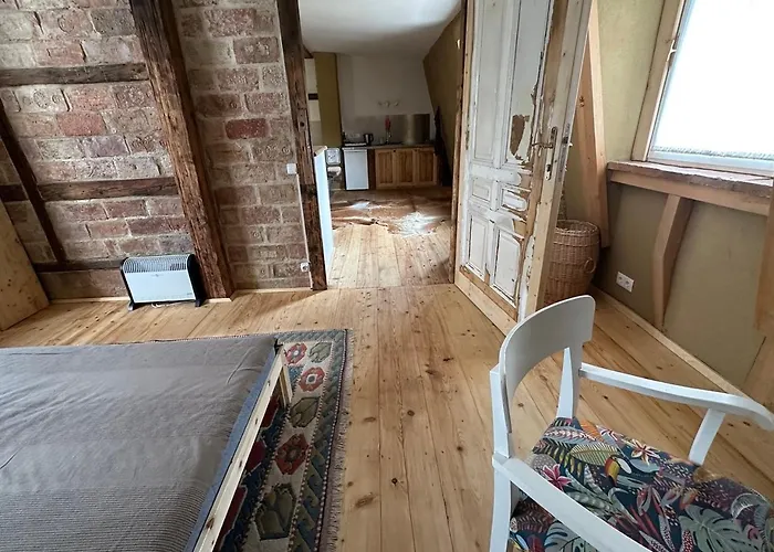 Geraeumiger Wohnkueche Am Stadtrand Mit Holzofen Apartman Bécs